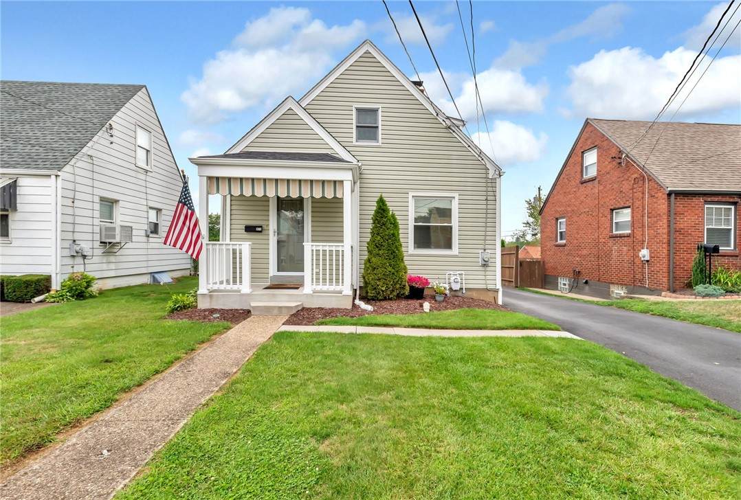 971 Ella St - Photo 1