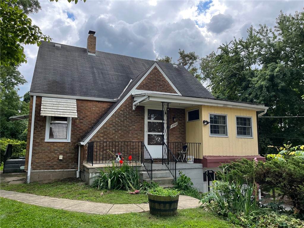 504 California Avenue - Photo 1
