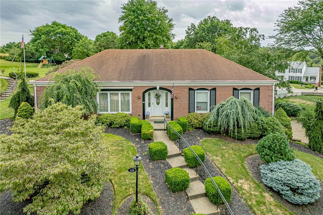 425 Radcliff Drive - Photo 1