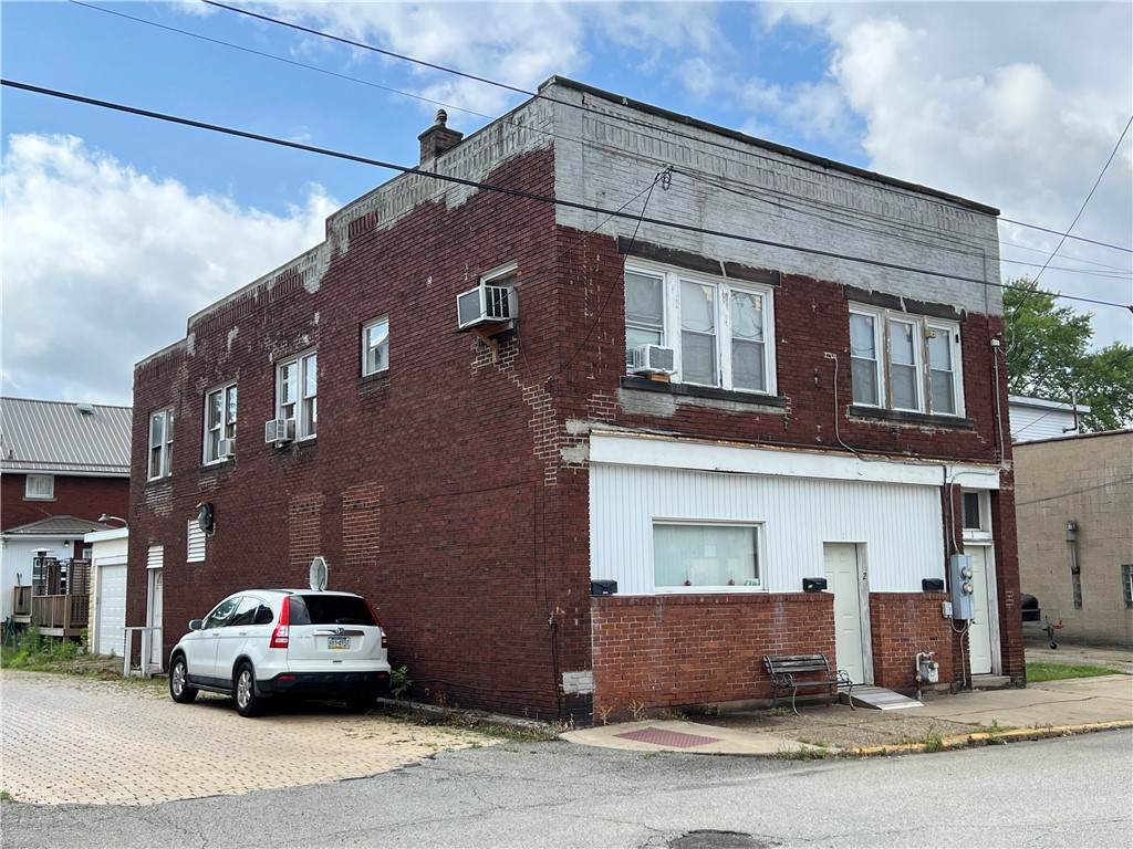 612 E 9th Ave - Photo 1