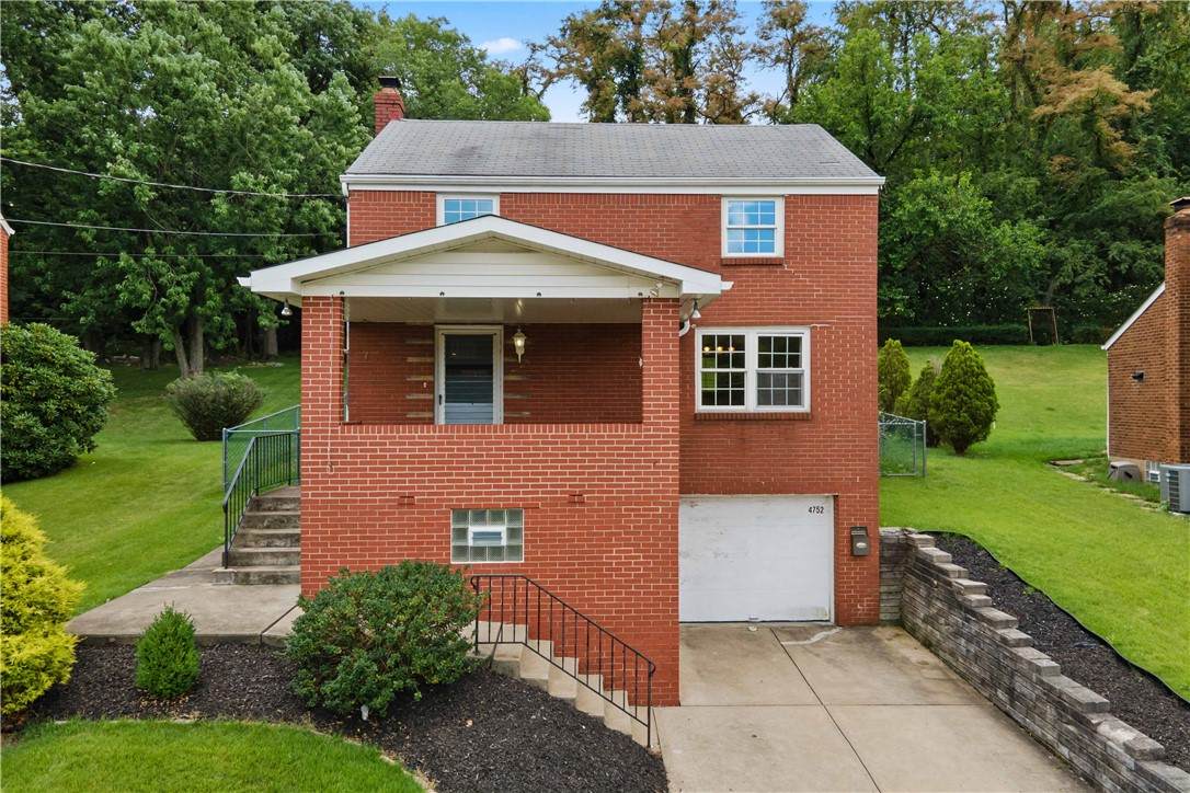 4752 Woodhill Dr - Photo 1