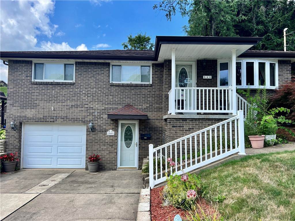 540 Semple Drive - Photo 1