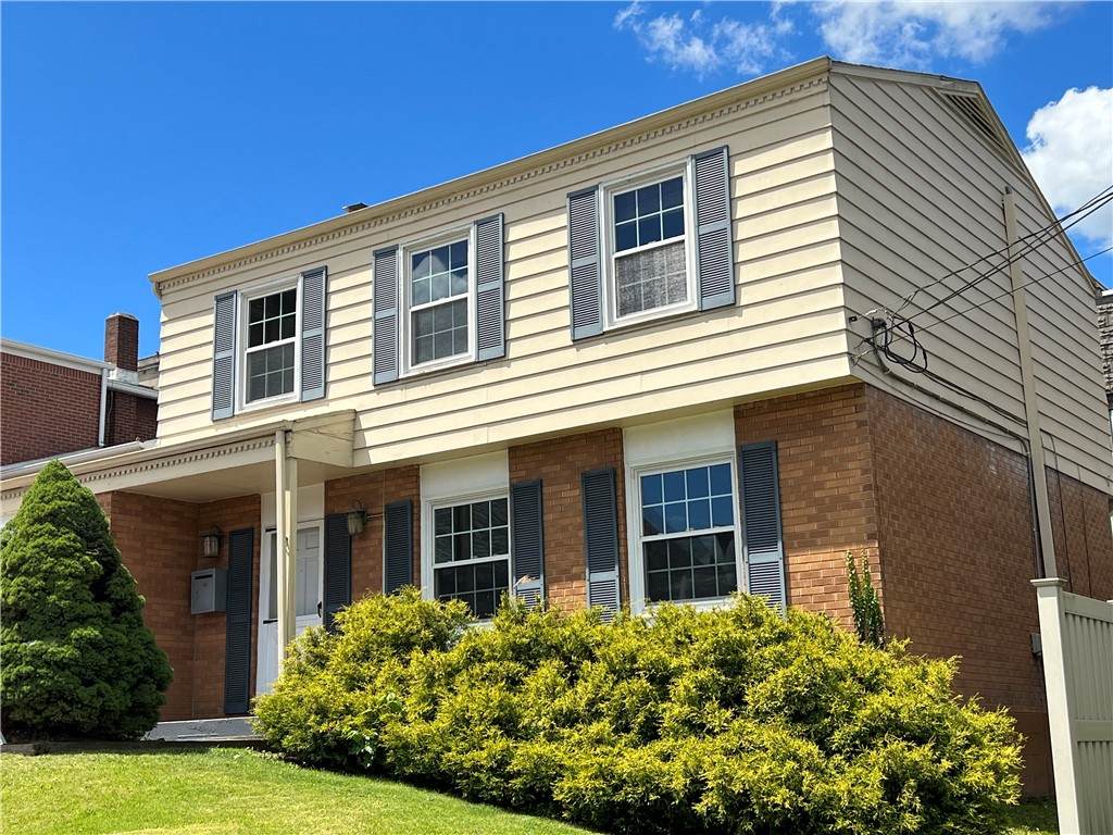 208 Franklin St - Photo 1
