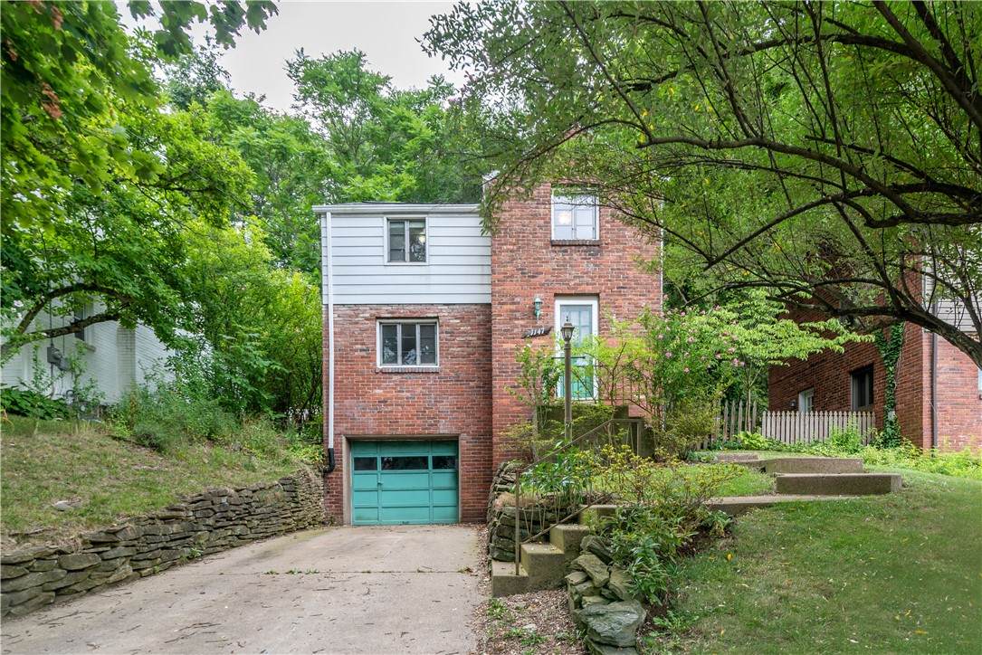 1147 Cedar Blvd - Photo 1