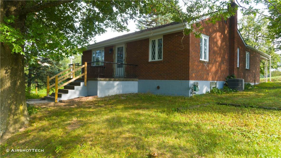911 Mccoy Rd - Photo 1