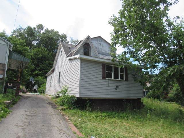 654 Fairfield Avenue - Photo 1