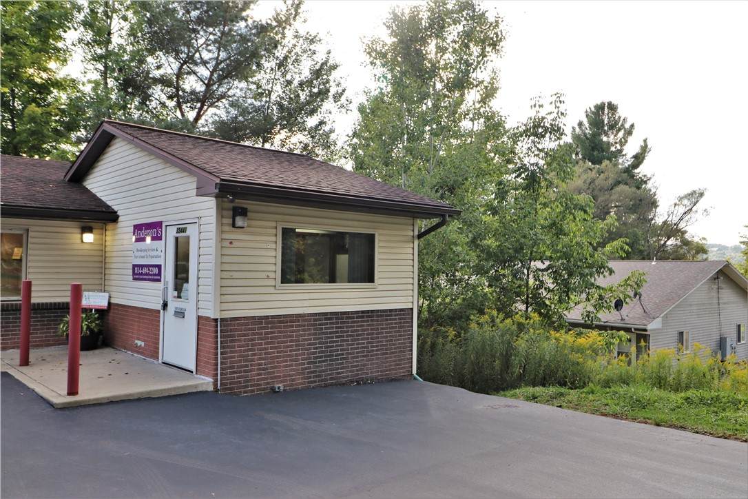 35441 Circuit Dr - Photo 1