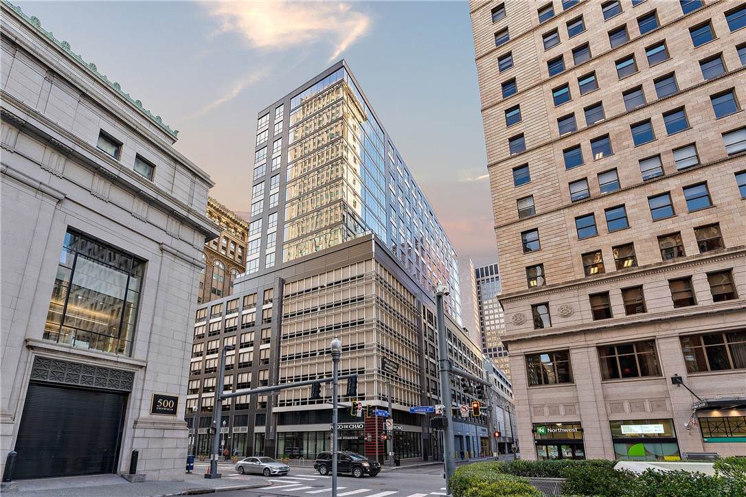 350 Oliver Avenue - Photo 1