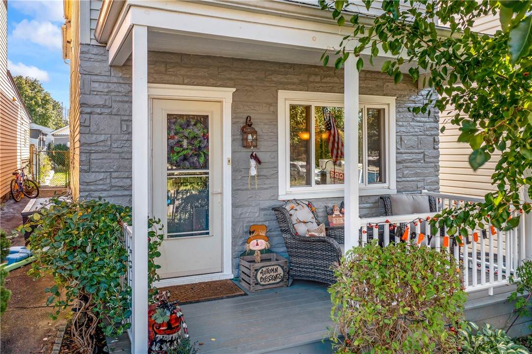 136 Woodland Ave - Photo 1