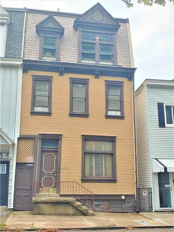 4550 Penn Ave - Photo 1