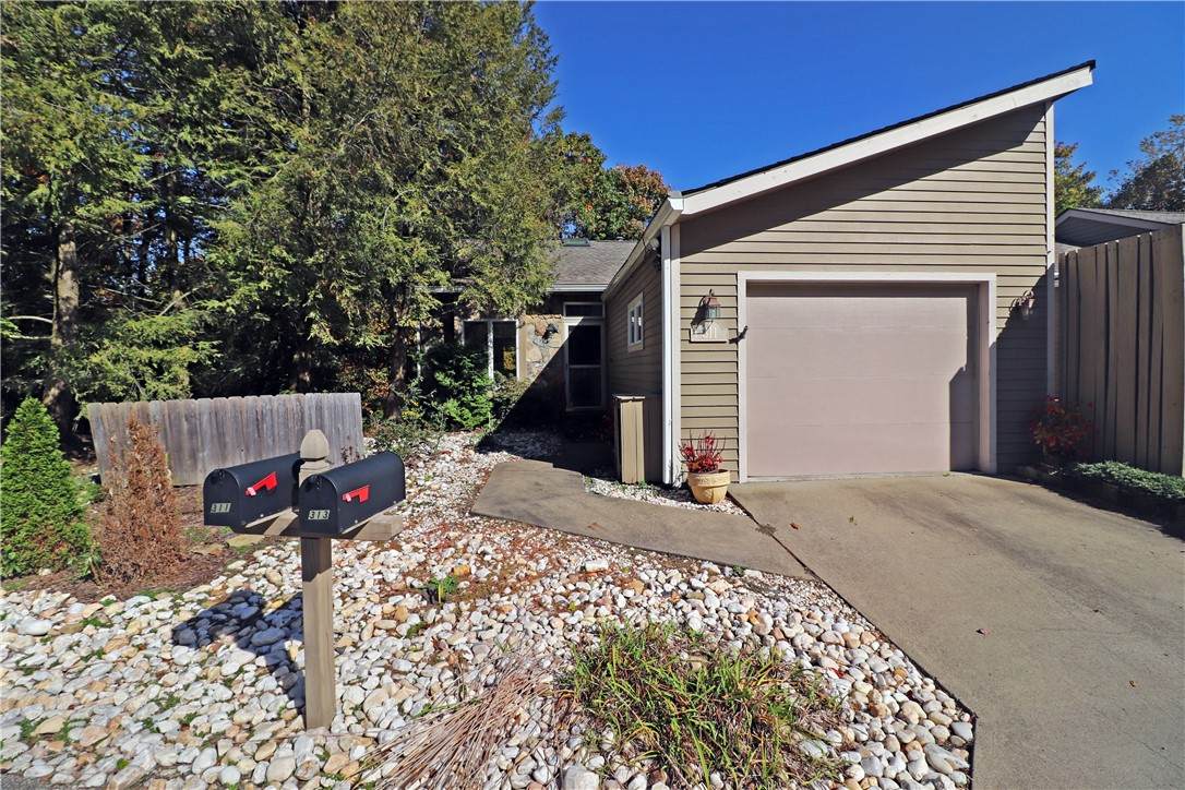 311 Vista Dr - Photo 1