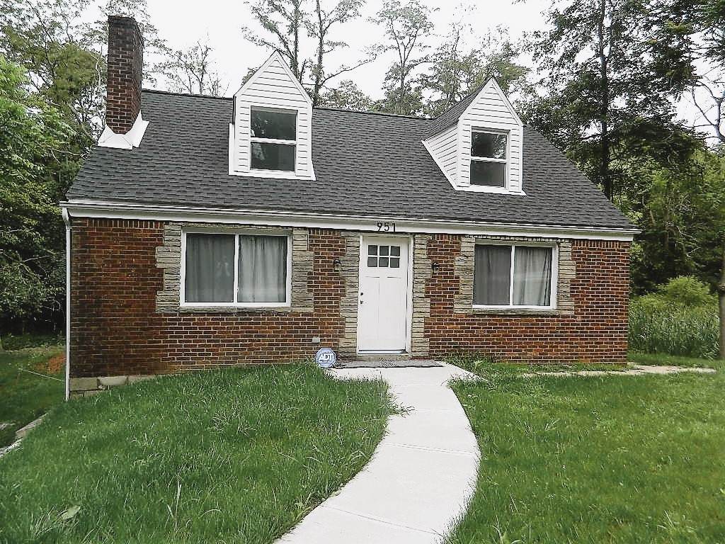 951 Stotler Rd - Photo 1