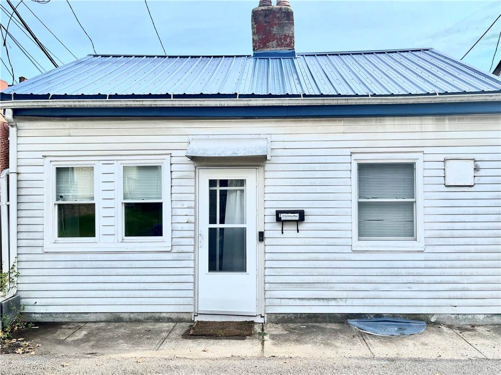 1716 Snow Way - Photo 1