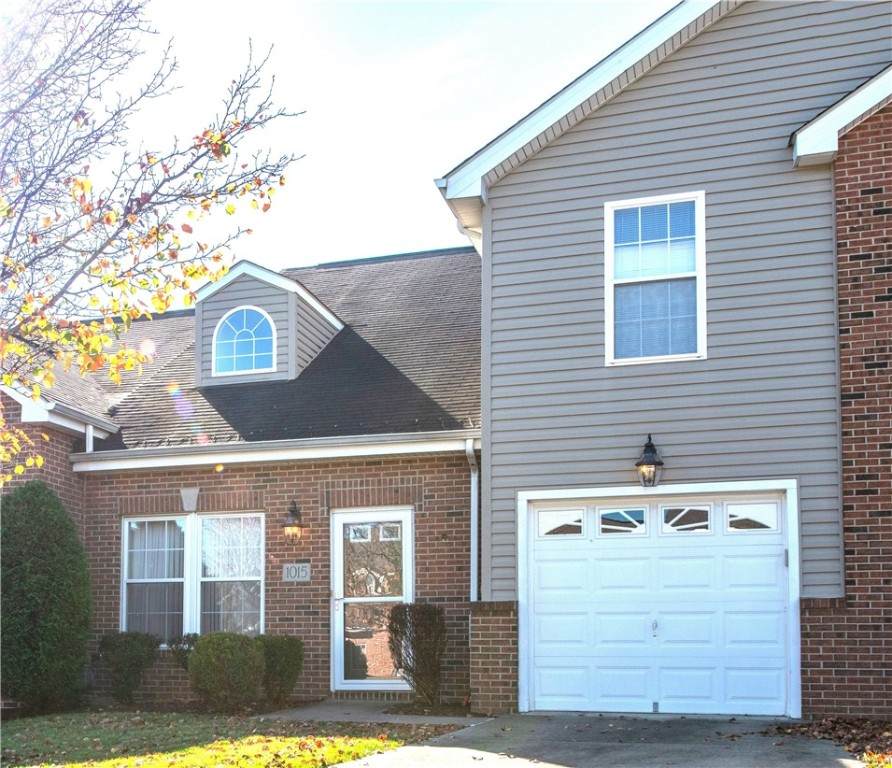 1015 Duncan Lane - Photo 1