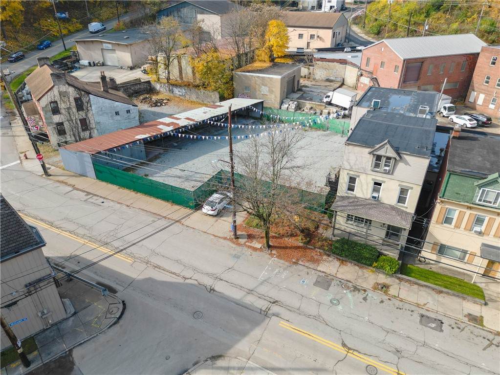 420 Greentree Rd - Photo 1