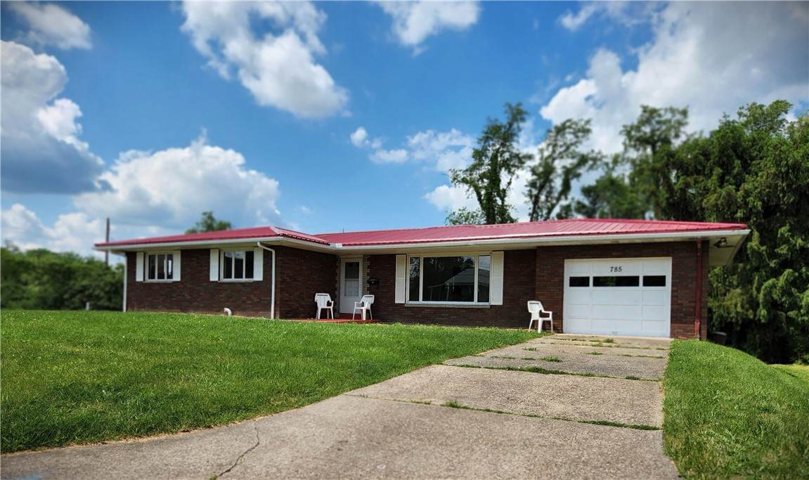 785 Crest Drive - Photo 1