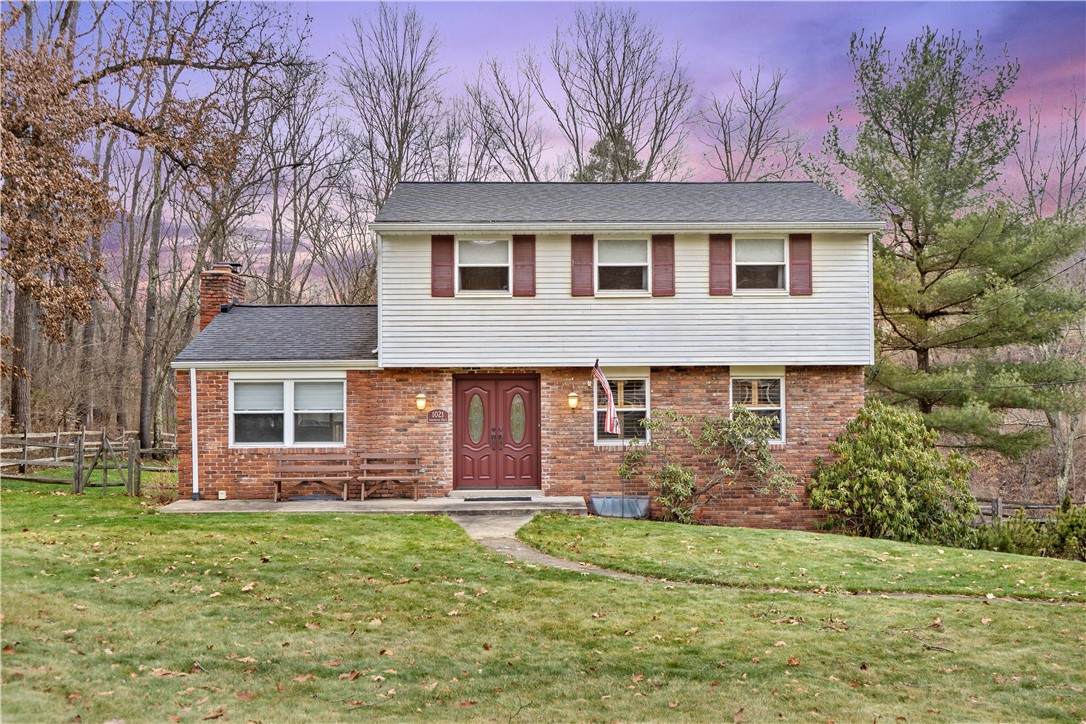 1021 Arborwood Dr - Photo 1