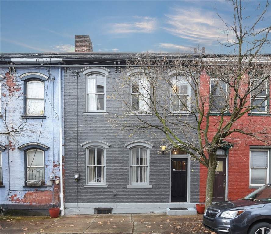 1415 Buena Vista St - Photo 1