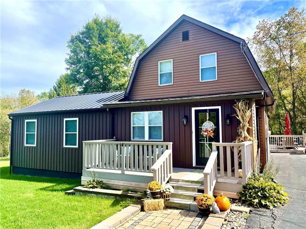 202 Hudson St - Photo 1