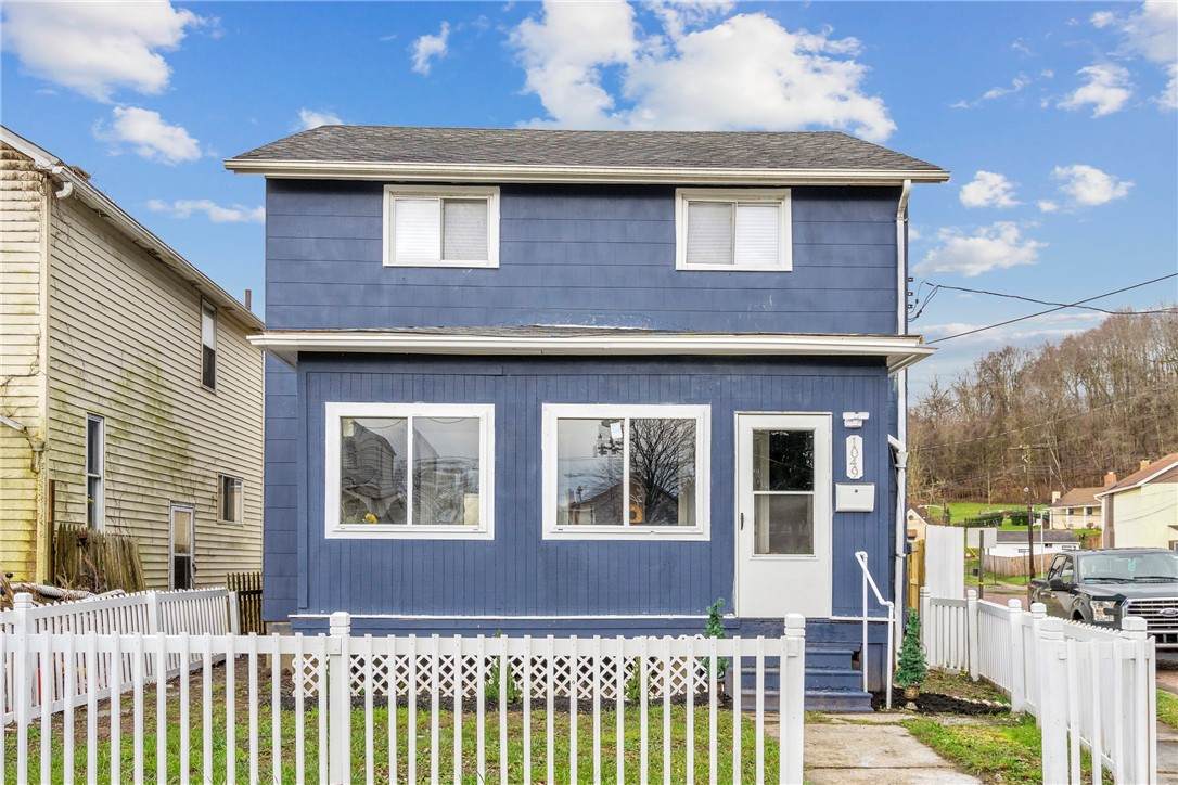 1049 Irwin St - Photo 1