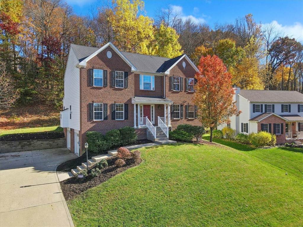 820 Bridle Path Dr - Photo 1