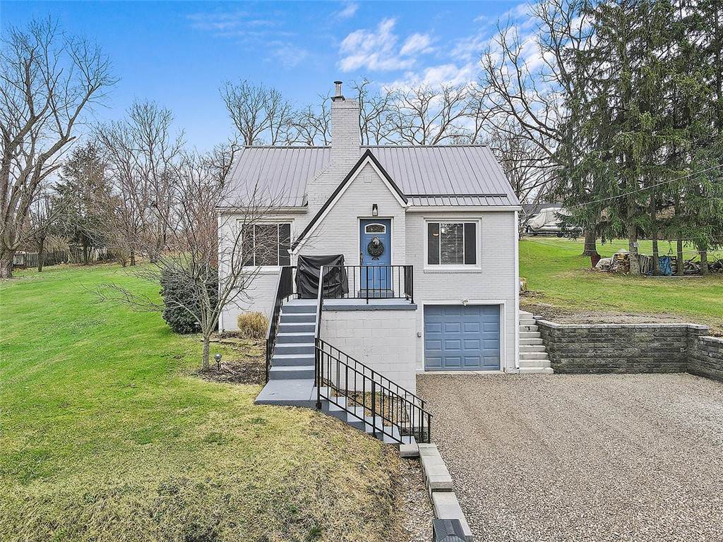 2538 Hill St - Photo 1