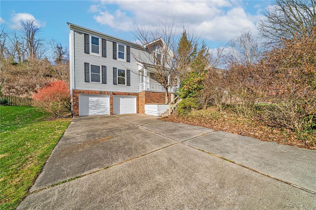 102 Oak Pointe Dr - Photo 1