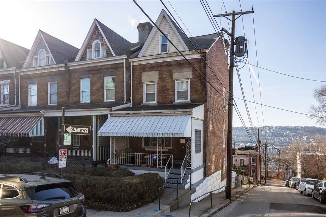 300 Ophelia St. - Photo 1