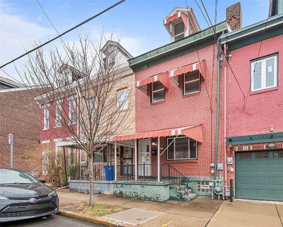 137 Pearl St - Photo 1