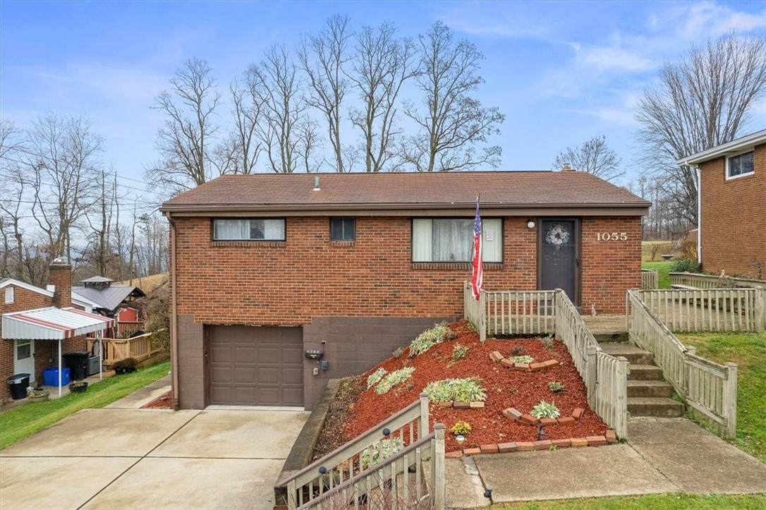 1055 Franklin Ave - Photo 1