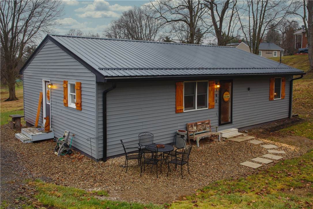 102 Allen Drive - Photo 1