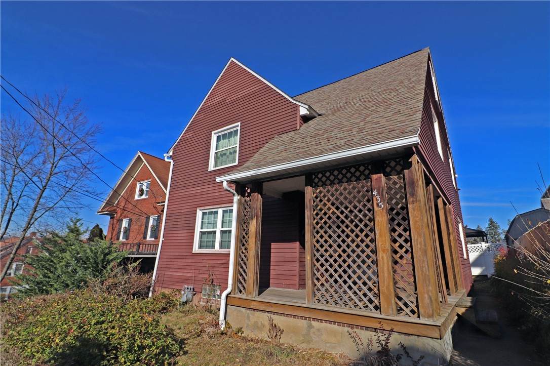 435 Ridgeway Ave - Photo 1