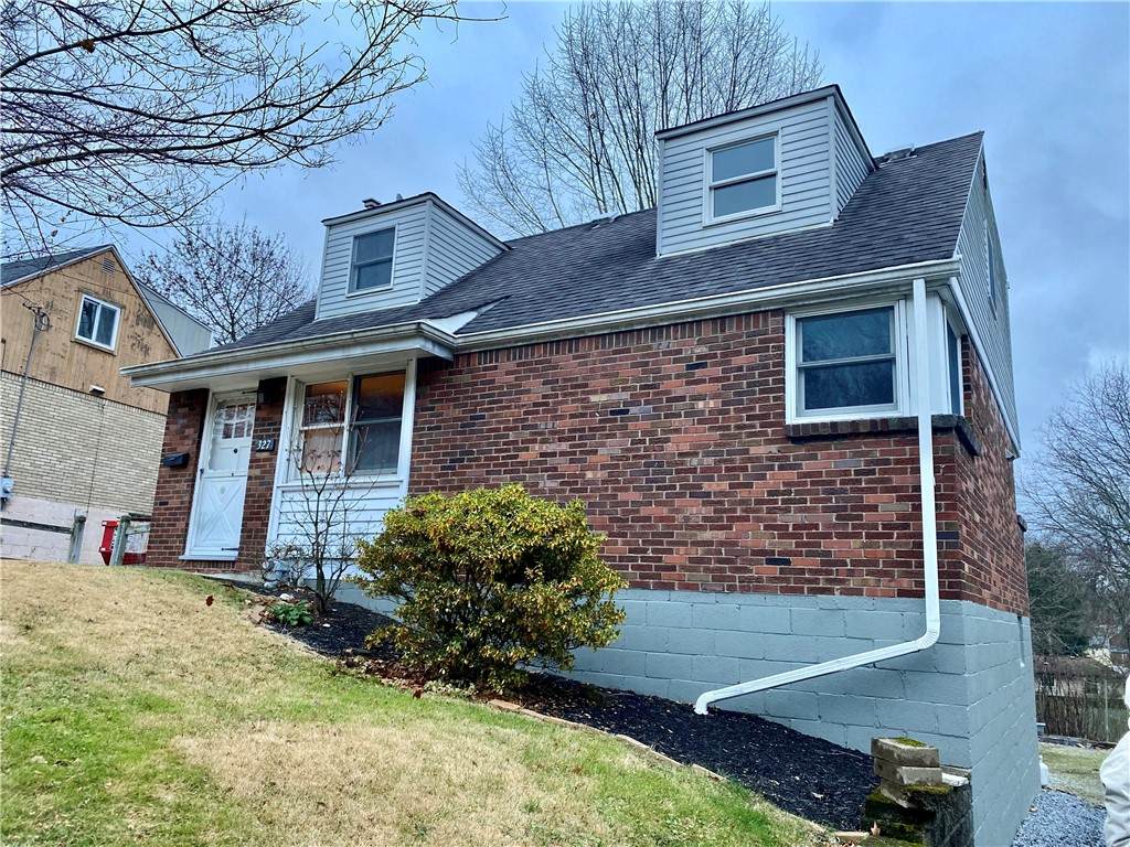 327 Nelbon Avenue - Photo 1