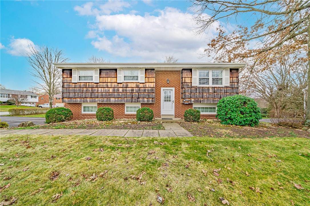426 Westland Dr - Photo 1
