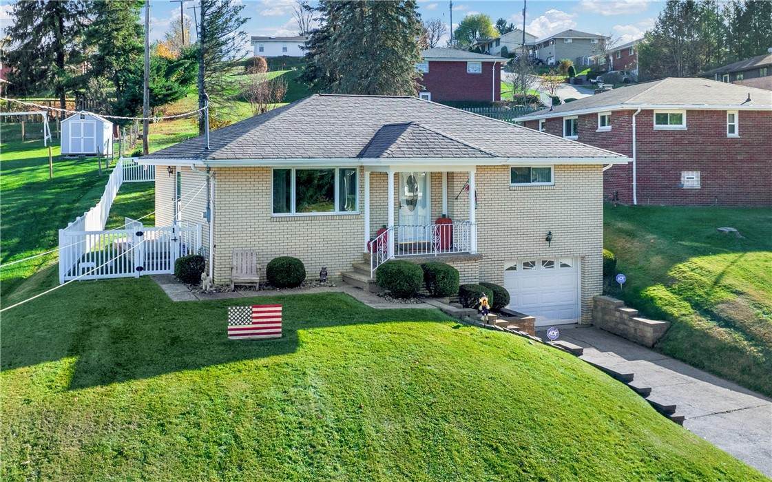 131 Pleasant Valley Blvd - Photo 1