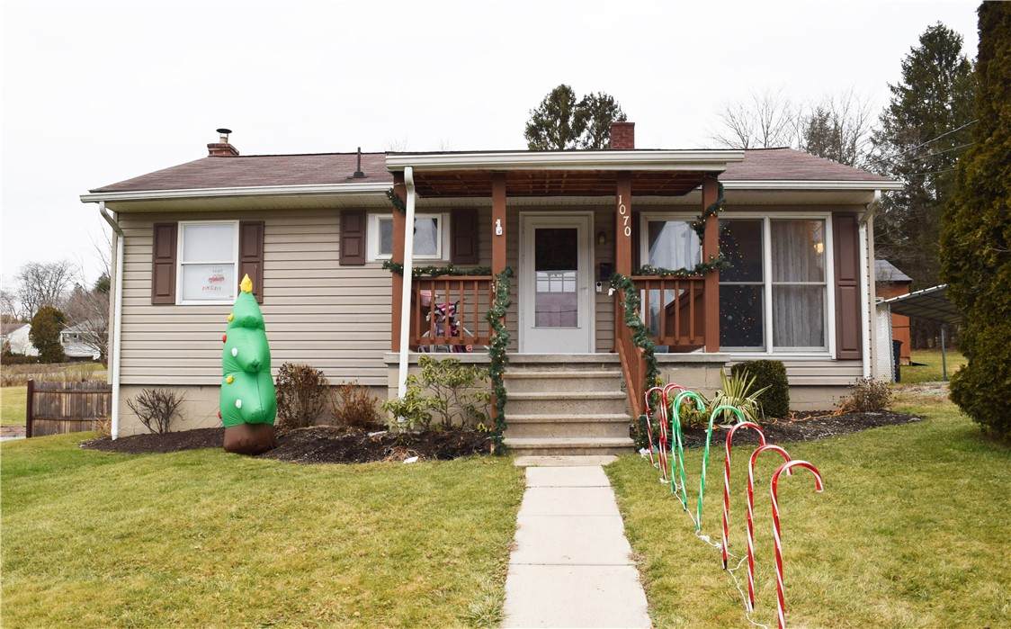 1070 Union St - Photo 1