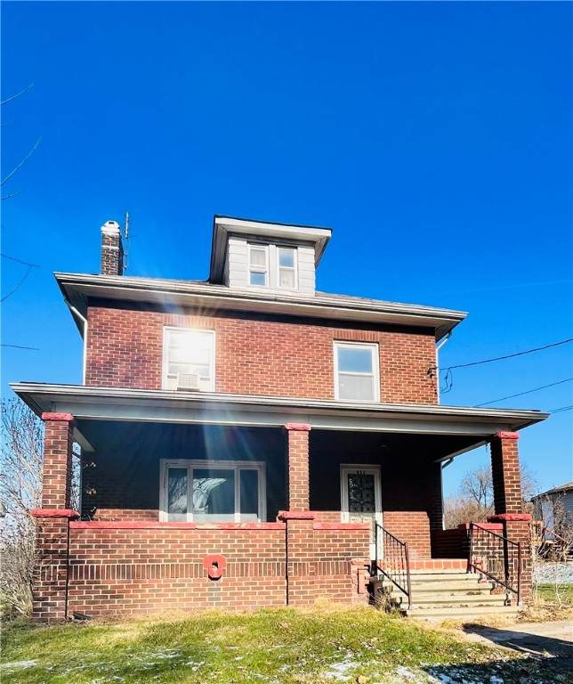 425 Delaware Street - Photo 1