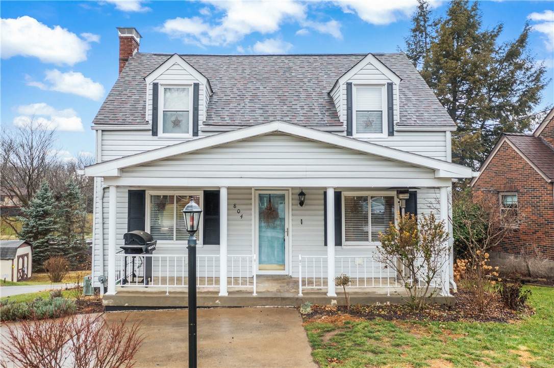 804 Maple Dr - Photo 1