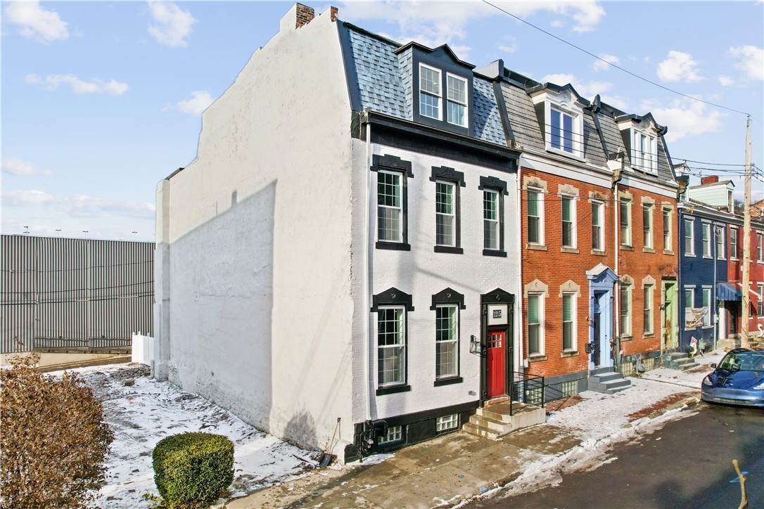 1215 Boyle St - Photo 1