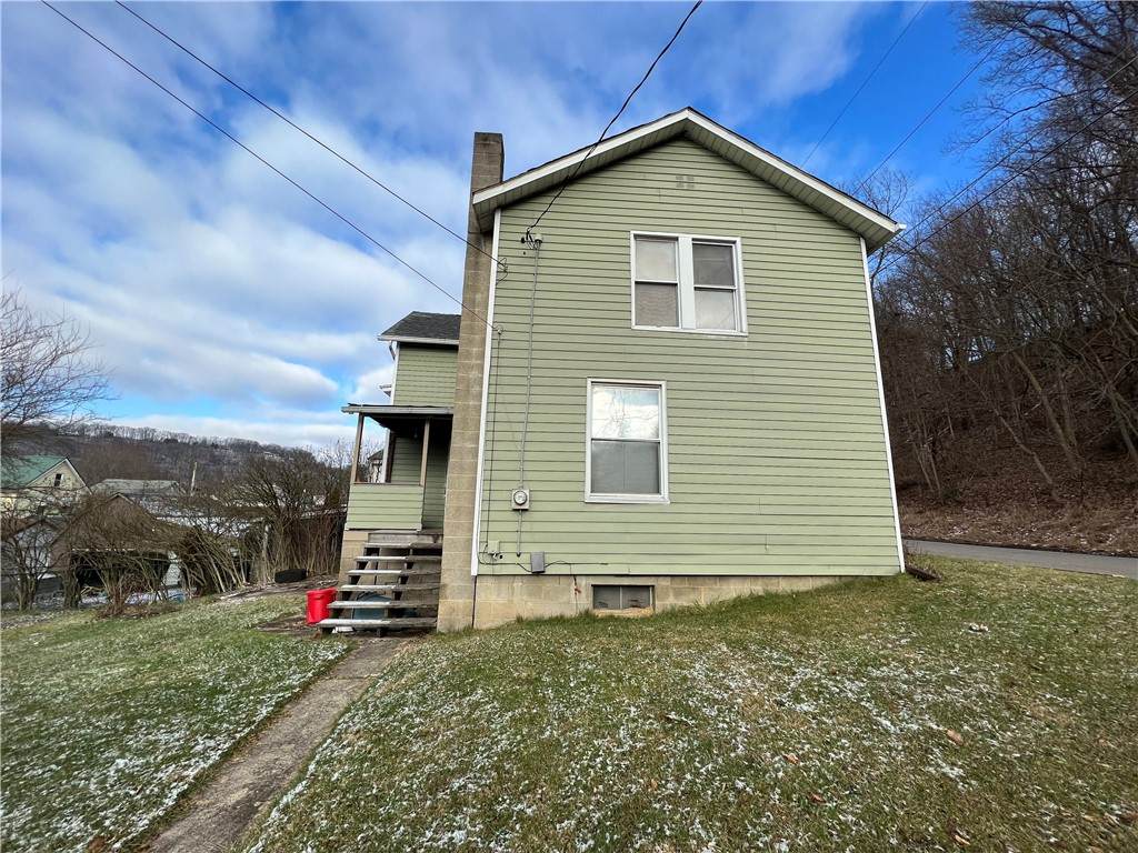 555 Fair St - Photo 1