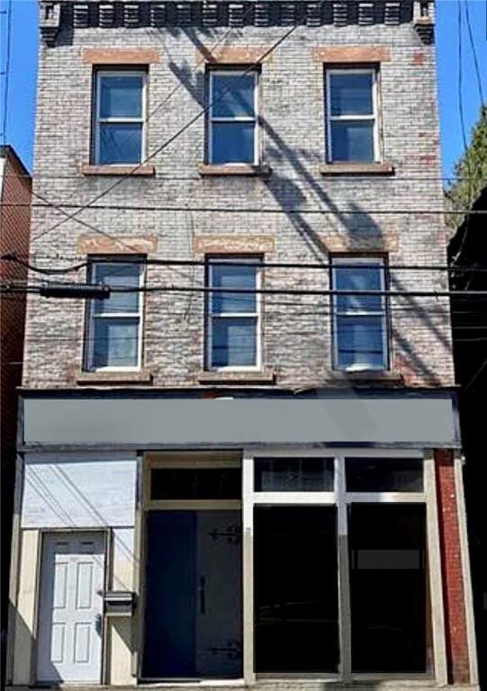541 North Ave - Photo 1