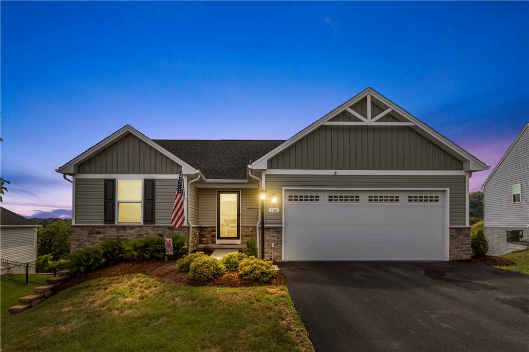 596 Birch Dr - Photo 1
