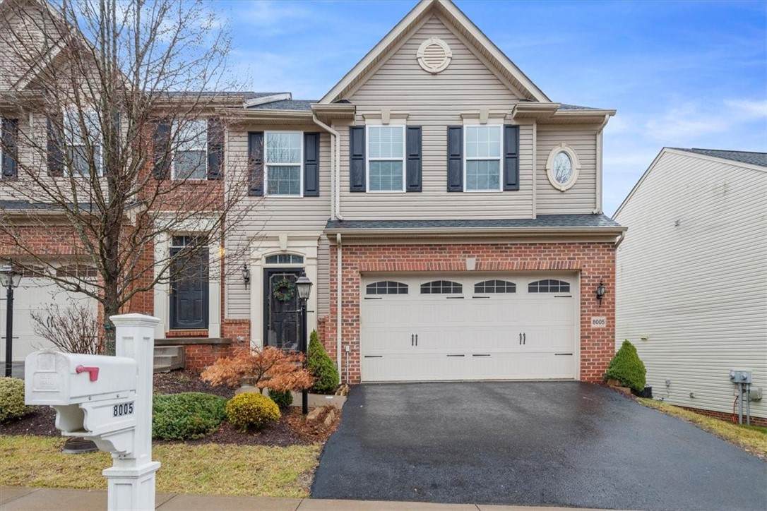 8005 Hinsdale Ln - Photo 1