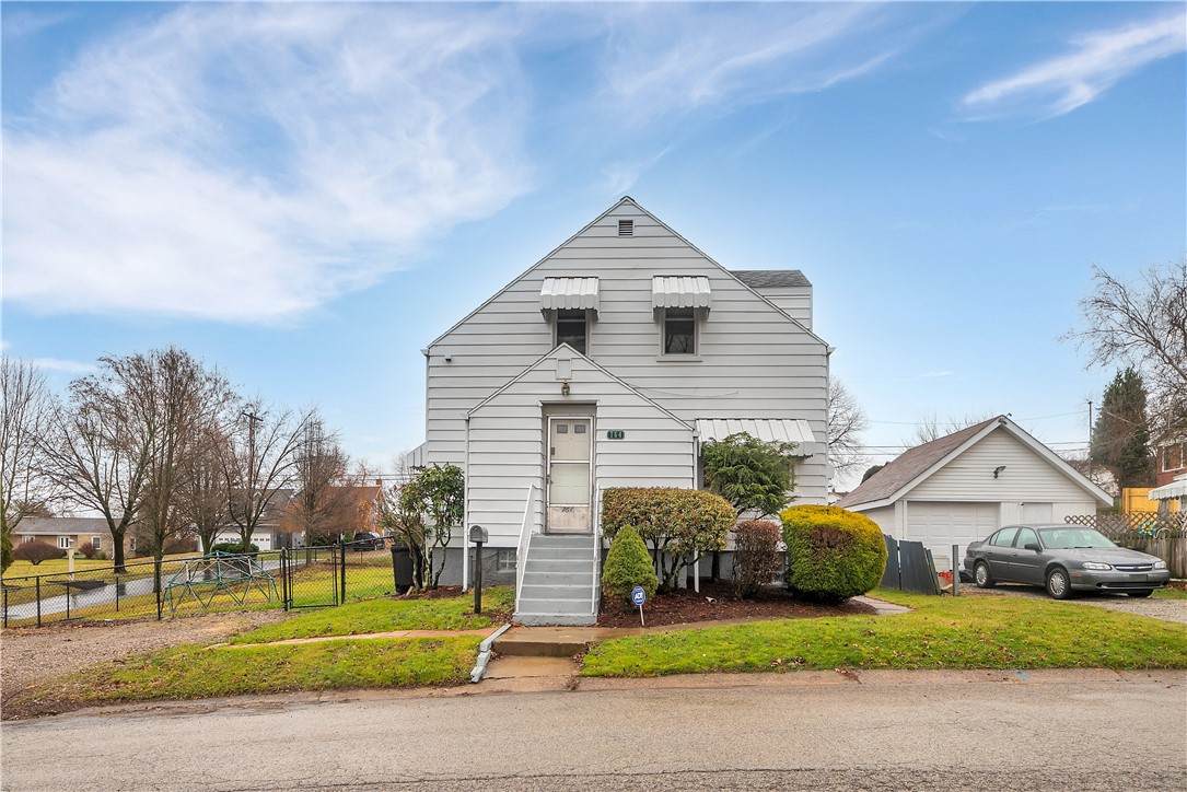 764 Kennedy Ave - Photo 1