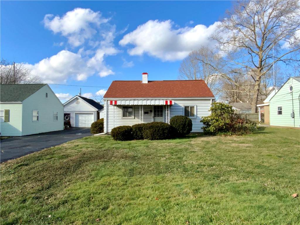 207 Idaho Ave - Photo 1
