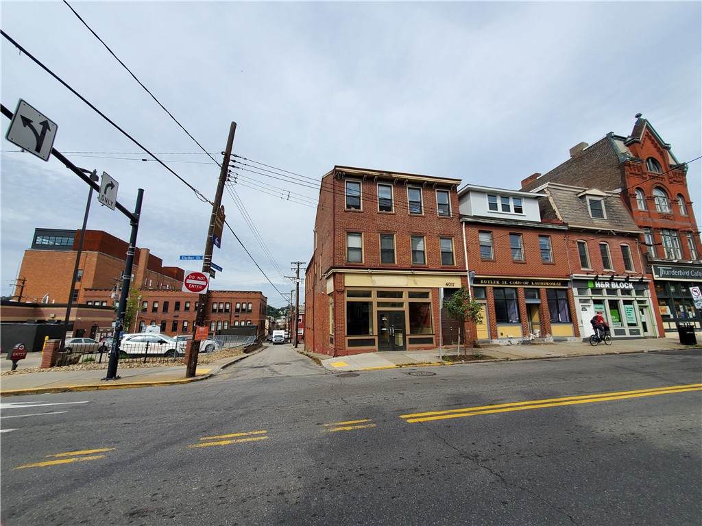 4017 Butler - Photo 1