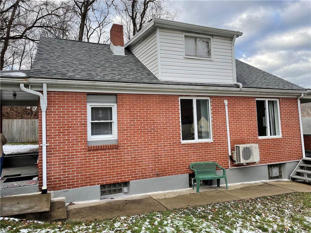 360 Grant St - Photo 1