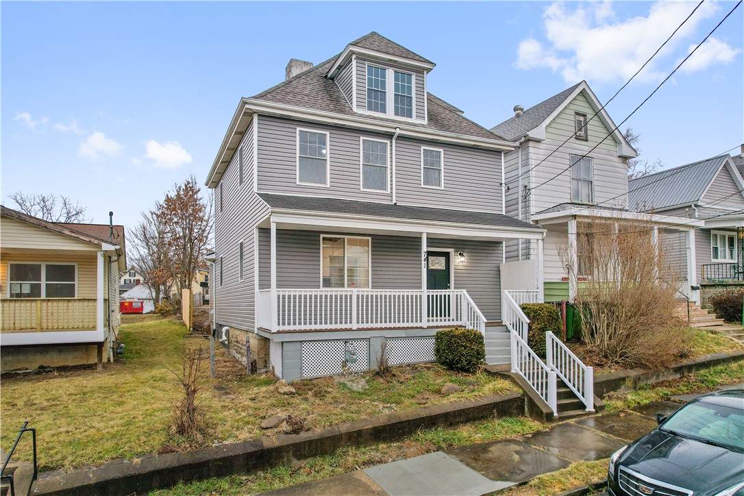 741 Fayette St - Photo 1