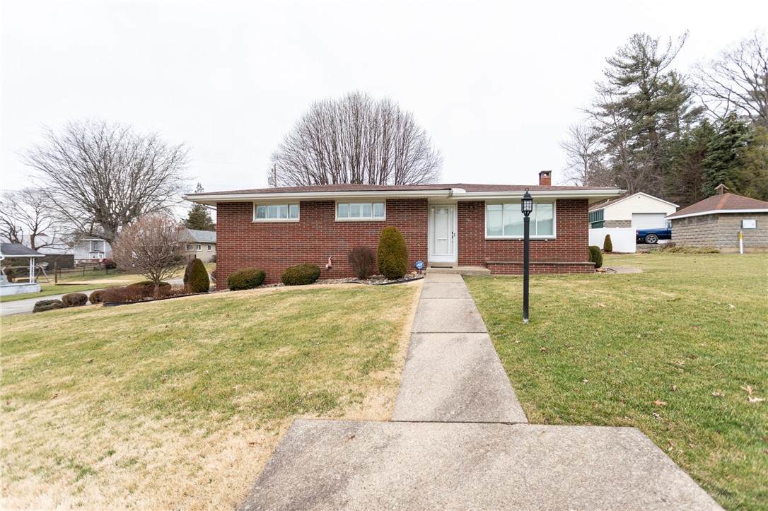 602 Newmyer Ave - Photo 1
