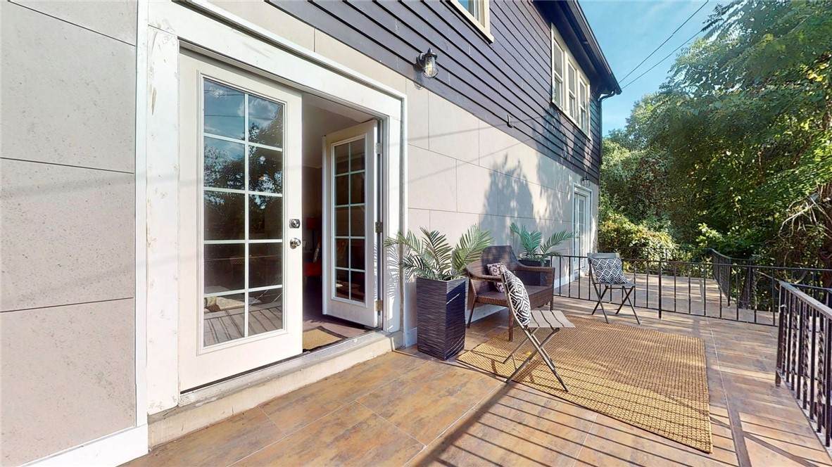 149 Race St - Photo 1